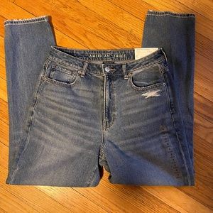 American Eagle mom jean